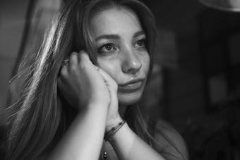 Cómo reconectar contigo mismo en momentos difíciles